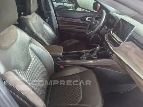 Commander 1.3 16V 4P FLEX T270 OVERLAND TURBO AUTOMÁTICO AT6