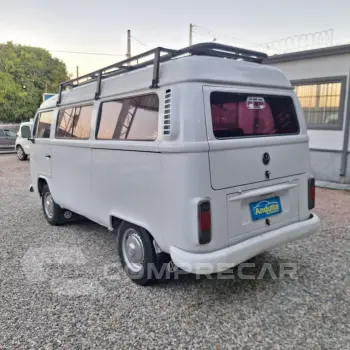 Kombi 1.6 STD 9 LUGARES