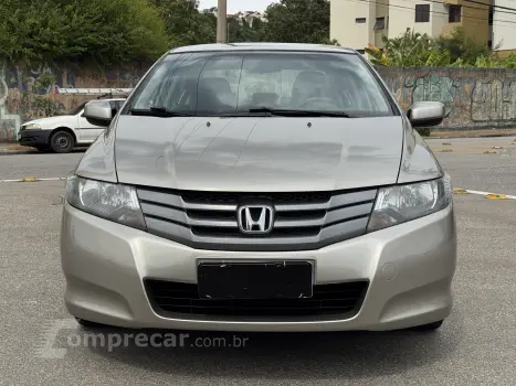 CITY 1.5 LX Sedan 16V