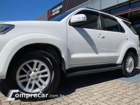 HILUX SW4 3.0 SRV 4X4 7 Lugares 16V Turbo Intercooler