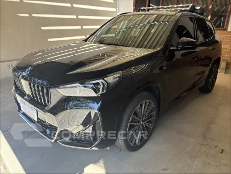 BMW X1 2.0 16V Turbo Sdrive20i M Sport 4 portas