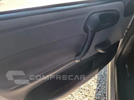 CLASSIC - 1.0 MPFI LS 8V 4P MANUAL