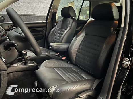 GOLF 1.6 MI SPORTLINE 8V FLEX 4P MANUAL