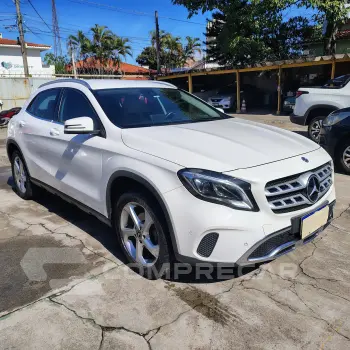 Mercedes-Benz GLA 200 1.6 CGI Advance 7g-dct 4 portas