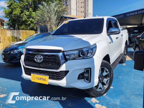 Toyota HILUX 2.8 D-4d Turbo CD SRX 4X4 4 portas