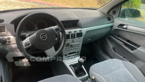 VECTRA 2.0 MPFI Elegance 8V