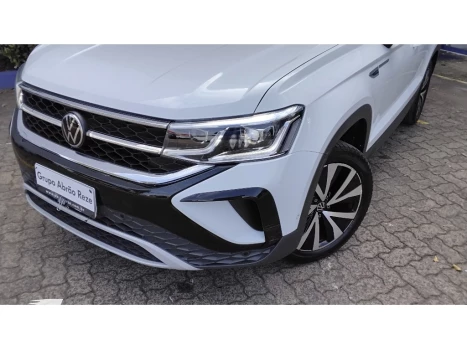 TAOS 1.4 250 TSI TOTAL FLEX HIGHLINE AUTOMÁTICO