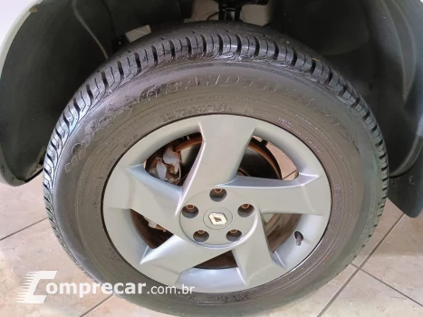 DUSTER 2.0 Dynamique Plus 4X4 16V