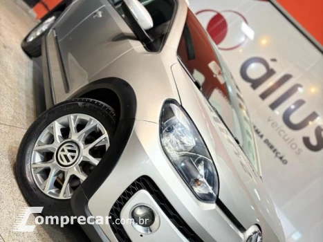 CROSS UP - 1.0 TSI 12V 4P MANUAL
