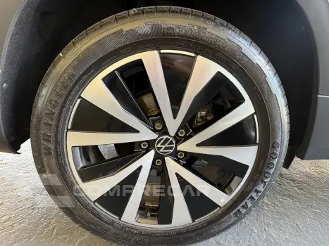 TAOS 1.4 250 TSI Highline