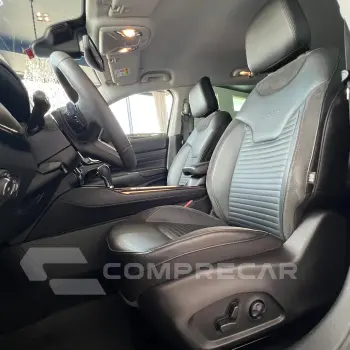 COMMANDER 1.3 T270 Turbo Limited