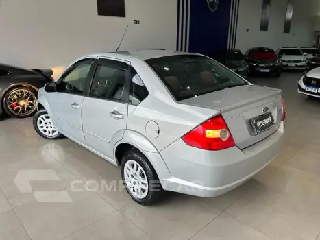 FIESTA SEDAN 1.6