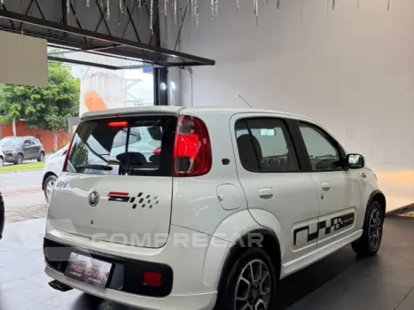 UNO - 1.4 SPORTING 8V 4P MANUAL