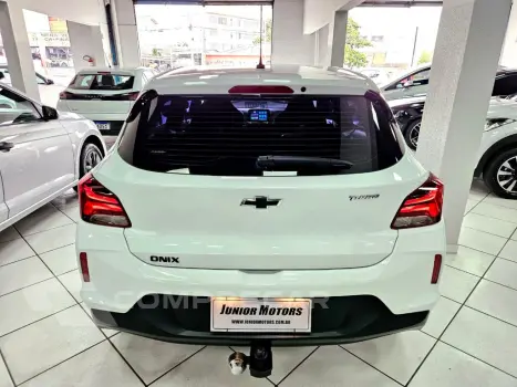 ONIX HATCH LT 1.0 12V TB Flex 5p Mec.