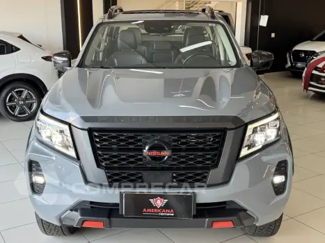 Frontier 2.3 16V PRO4X CABINE DUPLA 4X4 BI-TURBO DIESEL AUTO