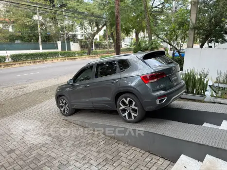 TAOS 1.4 250 TSI Highline
