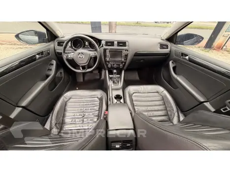 JETTA 2.0 TSI HIGHLINE 211CV GASOLINA 4P TIPTRONIC
