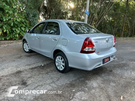 ETIOS 1.5 X PLUS SEDAN 16V FLEX 4P AUTOMÁTICO