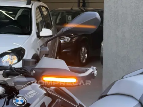 R 1300 GS TRIPLE BLACK