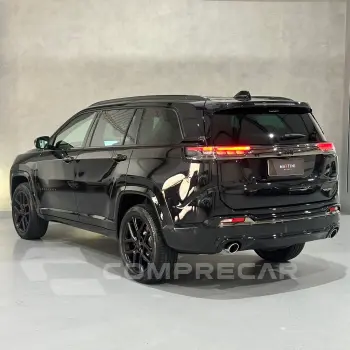 Commander Black Hurricane 2.0 4x4 TB Aut