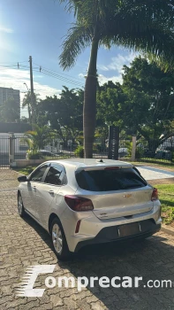 ONIX 1.0 Turbo LT