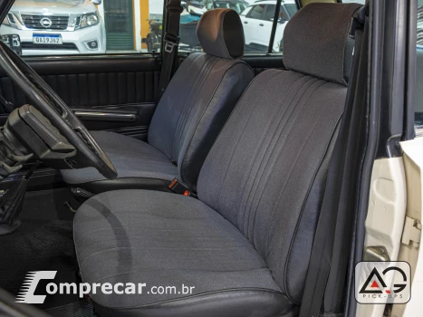 LAIKA 1.6 Sedan 8V