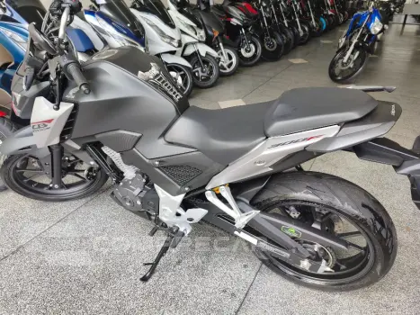 CB 300F Twister Flex