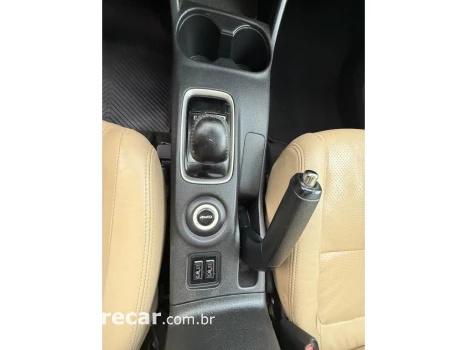 OUTLANDER 2.2 MIVEC DI-D DIESEL HPE-S AWD AUTOMÁTICO
