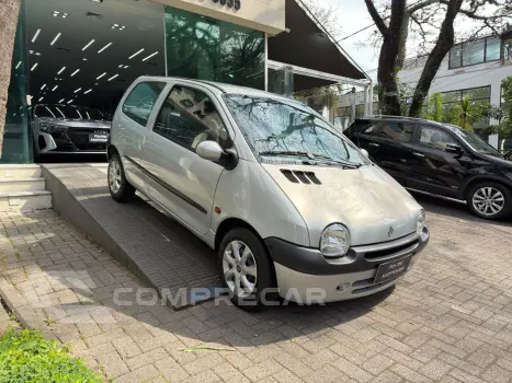 TWINGO 1.0 8V