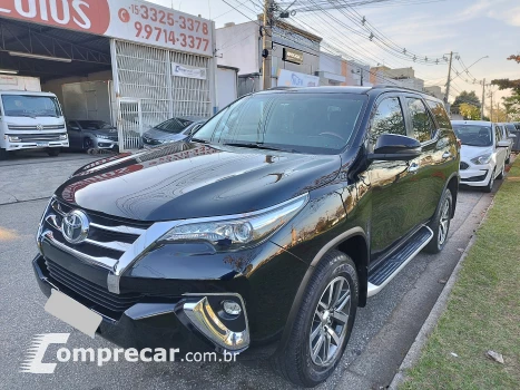 HILUX 2.8 SW4 4X4 8V