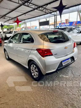 ONIX HATCH LT 1.0 8V FlexPower 5p Mec.