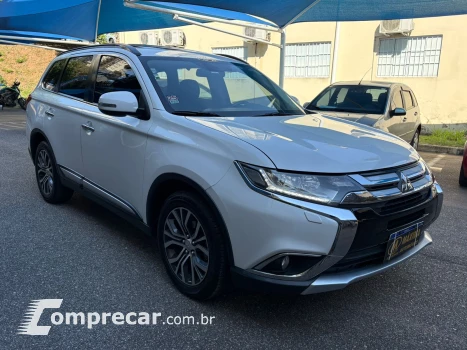 OUTLANDER 2.2 Mivec Di-d Hpe-s AWD