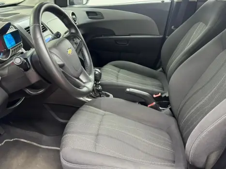 SONIC 1.6 LT 16V MANUAL