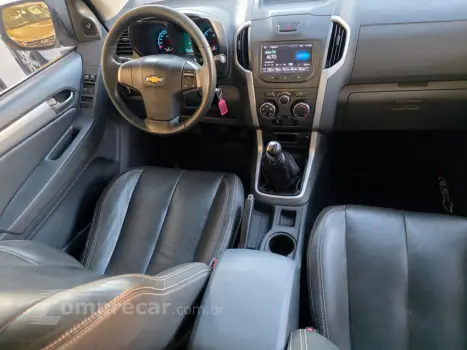 S10 2.4 MPFI Advantage 4X2 CD 8V