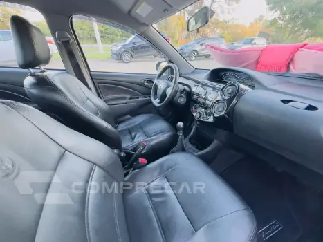 Etios Sedan 1.5 16V 4P FLEX XLS