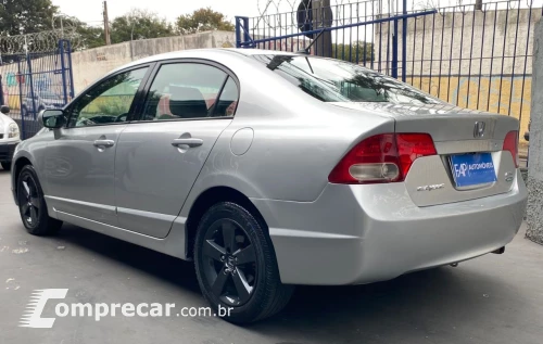 Civic 1.8 16V 4P LXS