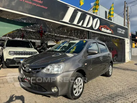 Toyota ETIOS 1.5 XLS 16V 4 portas