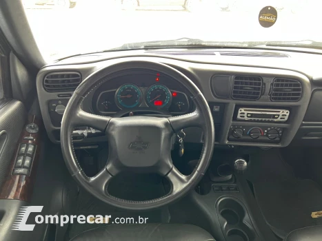S10 2.4 MPFI Executive 4X2 CD 8V
