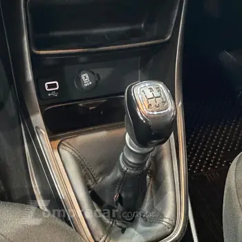 Strada Freedom 1.3 Flex 8V CD