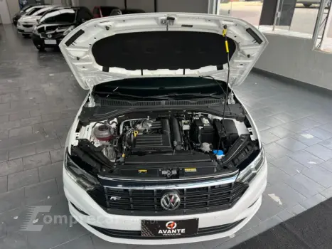 JETTA 1.4 250 TSI TOTAL FLEX R-LINE TIPTRONIC