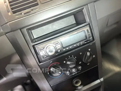 MERIVA - 1.4 MPFI JOY 8V 4P MANUAL