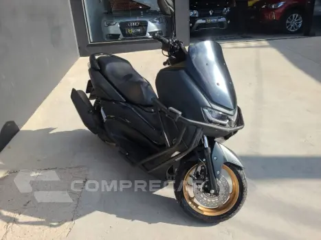 NMAX Connected 160 ABS