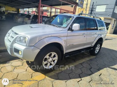 Mitsubishi Pajero Sport HPE 3.5 4x4 200cv Aut. 4 portas