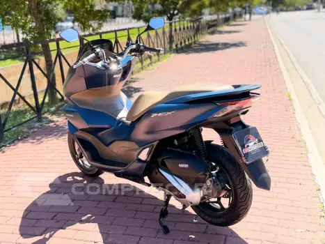 PCX 160 DLX ABS