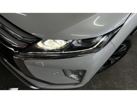 Mitsubishi ECLIPSE CROSS 1.5 MIVEC TURBO GASOLINA HPE-S CVT 4 portas