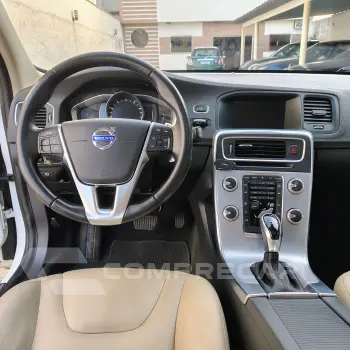 V60 2.0 T4 Momentum
