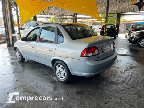 CLASSIC - 1.0 MPFI LS 8V 4P MANUAL