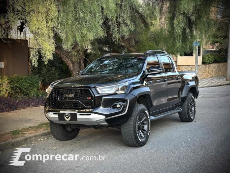 Toyota HILUX 2.8 SRX 4X4 CD 16V DIESEL 4P AUTOMÁTICO 4 portas