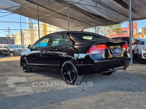 Civic 1.8 Lxs 16V Gasolina 4P Automático