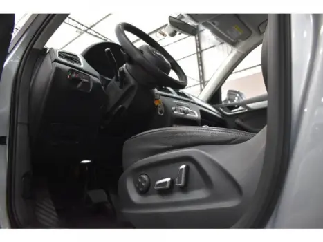 Q3 - 2.0 TFSI AMBITION QUATTRO 4P S TRONIC